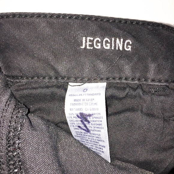 American Eagle Black Skinny Jeans - Picture 5 of 5